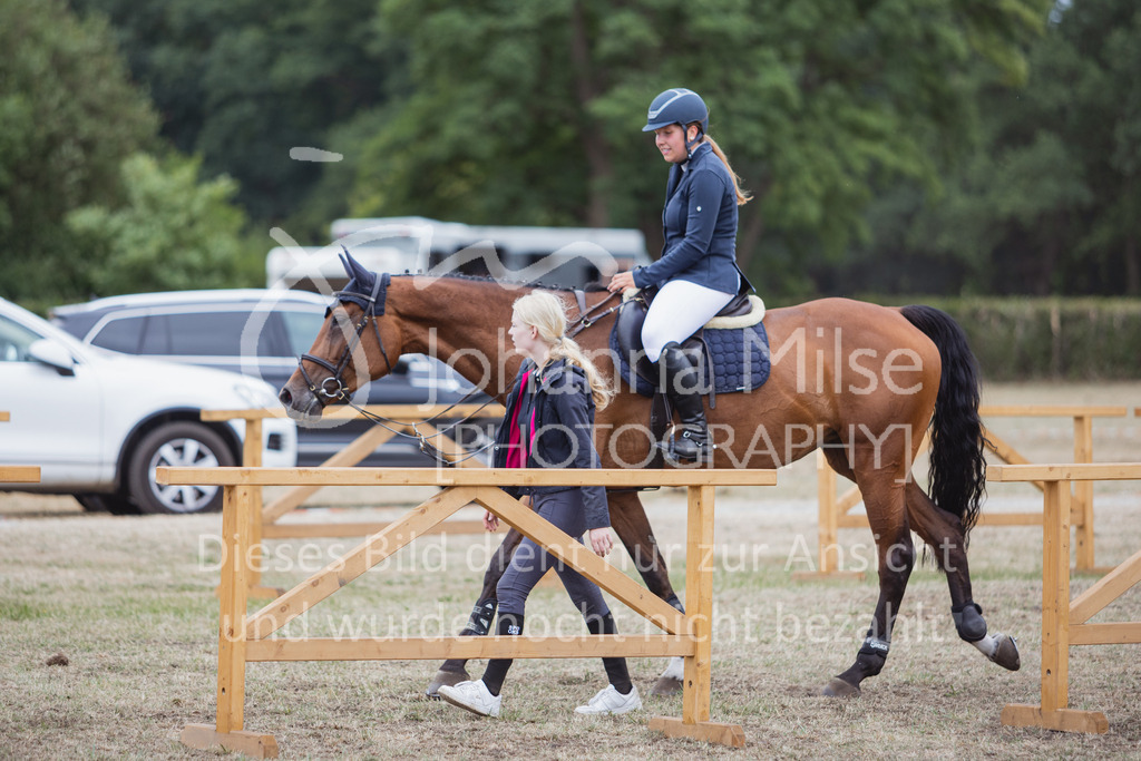 220715_LC_SprPfL2-317 | Deine schönsten Turniermomente als professionelle Fotos! Entdecke hochwertige Pferdesport-Fotografie im Online-Shop. Jetzt Fotos finden & bestellen!
