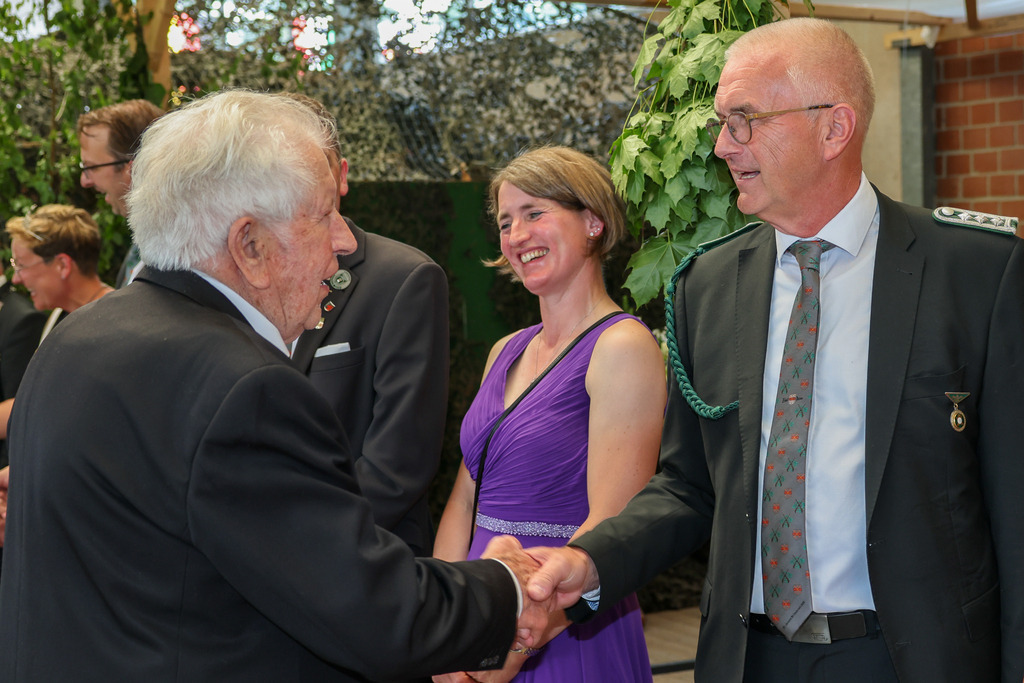 top-top.de-250704-011 | Foto, Video, Fotografie, Videografie, Fotobox, DJ, Discjockey, Musik, Musikbox, Veranstaltung, Photobooth, Amazon, Ebay, Buchtipp, Bestseller, Autor, Verlag, Buch, Wesel, Hamminkeln, NRW, Dinslaken, Rees, Drohne, Hochzeit, Party, Fotobox, Wesel, Fotograf