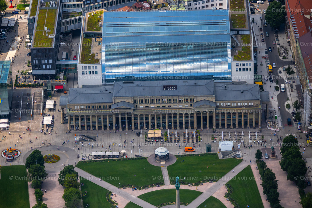 4046491 | STUTTGART 19.07.2021 Gebäude des Einkaufszentrum " Königsbau Passagen " an der Königstraße in Stuttgart im Bundesland Baden-Württemberg, Deutschland. Weiterführende Informationen bei: ATP Planungs- und Beteiligungs AG,  ECE Marketplaces GmbH & Co. KG,  ECE Projektmanagement G.m.b.H & Co. KG,  HASCHER JEHLE Architektur,  Wayss & Freytag Ingenieurbau AG. // Building of the shopping center " Koenigsbau Passagen " on street Koenigstrasse in Stuttgart in the state Baden-Wuerttemberg, Germany. Further information at: ATP Planungs- und Beteiligungs AG,  ECE Marketplaces GmbH & Co. KG,  ECE Projektmanagement G.m.b.H & Co. KG,  HASCHER JEHLE Architektur,  Wayss & Freytag Ingenieurbau AG. Foto: Gerhard Launer
