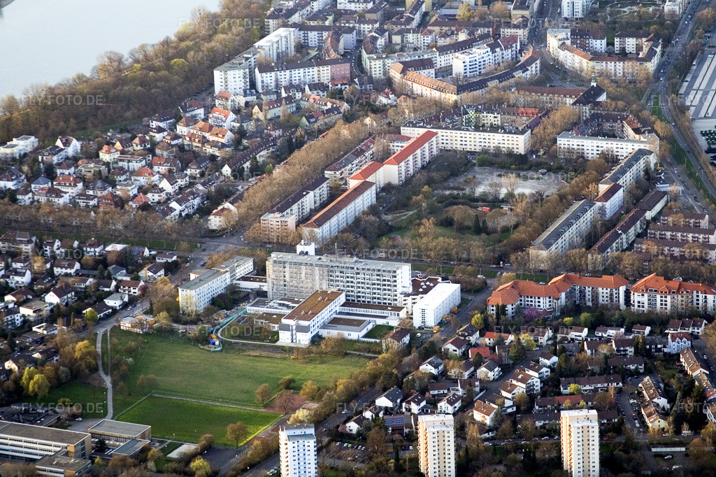 Luftbild: Pfalzplatz, Diakonissen KH im Ortsteil Niederfeld in Mannheim im Bundesland Baden-Württemberg in Deutschland. Foto: IMG_10160.jpg vom 29.03.2008 durch Werner Riehm/FLY-FOTO.de