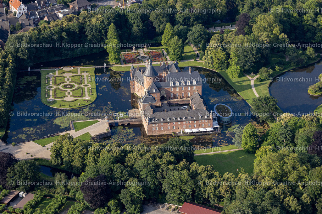 Luftbilder-Isselburg-9977 | Luftbilder Isselburg Stadt in Nordrhein Westfalen Burg Isselburg das Wasserschloss am Niederrhein - Realisiert mit Pictrs.com