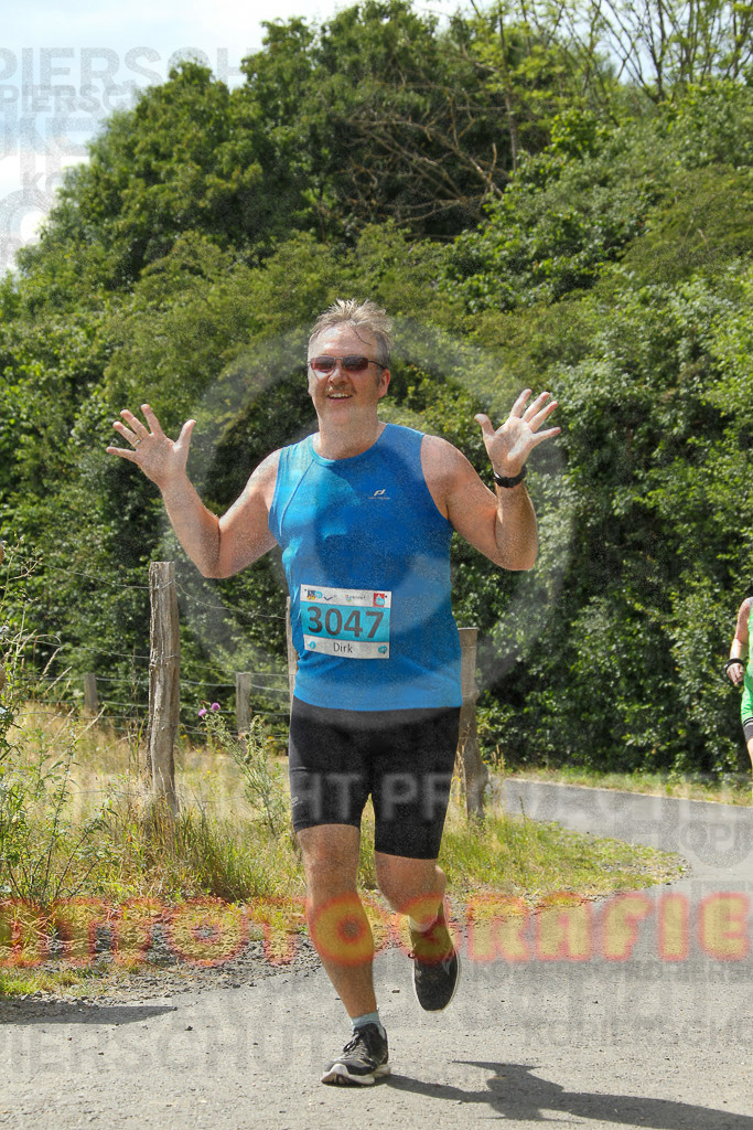 220625_1535_EV4_4250 | Sportfotografie im Rhein-Sieg Kreis, Köln, Bonn, NRW, Rheinland Pfalz, Hessen, etc. Unser Tätigkeitsfeld umfasst den Laufsport vom Volkslauf über den Marathon, Duathlon, Triathon bis zum Ultralauf wie Kölnpfad Ultra oder Schindertrail.