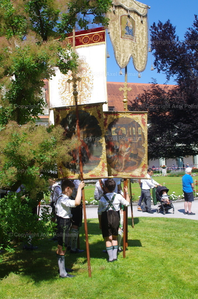IMGP4692 | fotografiert von Axel PollmannLeonhardi Wallfahrt Benediktbeuern und Murnau, Fronleichnam, Fasching, Landschaft im Loisachtal und Benediktbeuern  - Realisiert mit Pictrs.com