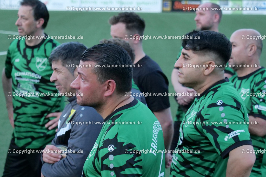 Fußball Kreispokal 25/26 Ü 32 : Spiel um Platz 3 : SV 08/29 Friedrichsfeld - SV Ringenberg AH  2 : 1 | Fußball Kreispokal 25/26 Ü 32 : Spiel um Platz 3 : SV 08/29 Friedrichsfeld - SV Ringenberg AH  2 : 1Spielort : Voerde Friedrichsfeld - Realisiert mit Pictrs.com
