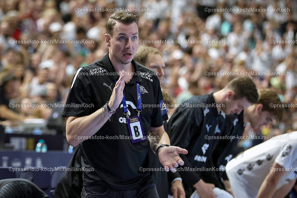 KoeEHF08062402009 | 08.06.2024, Köln, Handball, TruckScout24 EHF FINAL4, Machineseeker Champions League Men, Lanxess-Arena, Halbfinale, THW Kiel - FC Barcelona: Headcoach Trainer Filip Jicha (THW Kiel) 