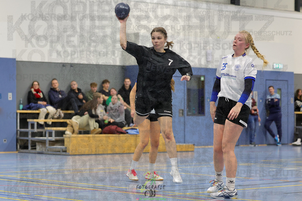 Frauen 2. Bezirksklasse, SG Rechtenbach - HSG Kleenheim/Langgöns III | Frauen 2. Bezirksklasse, SG Rechtenbach - HSG Kleenheim/Langgöns III am 16.11.2024 in Rechtenbach (Sporthalle Rechtenbach)Photo © 2024 - Jörg Heinrich - Realisiert mit Pictrs.com