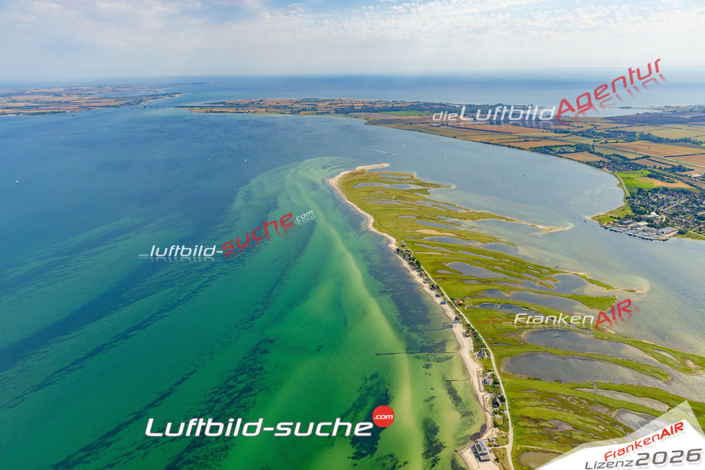 Luftaufnahme Graswarder Heiligenhafen - Die Luftaufnahme wurde 2025 vom UL-Flugzeug heraus erstellt ( ohne Drohne ) - Hochauflösende Luftaufnahme - für professionelle Ausdrucke geeignet. Die Geschenkidee !Mit Lizenz und Bildrechte bestellbar