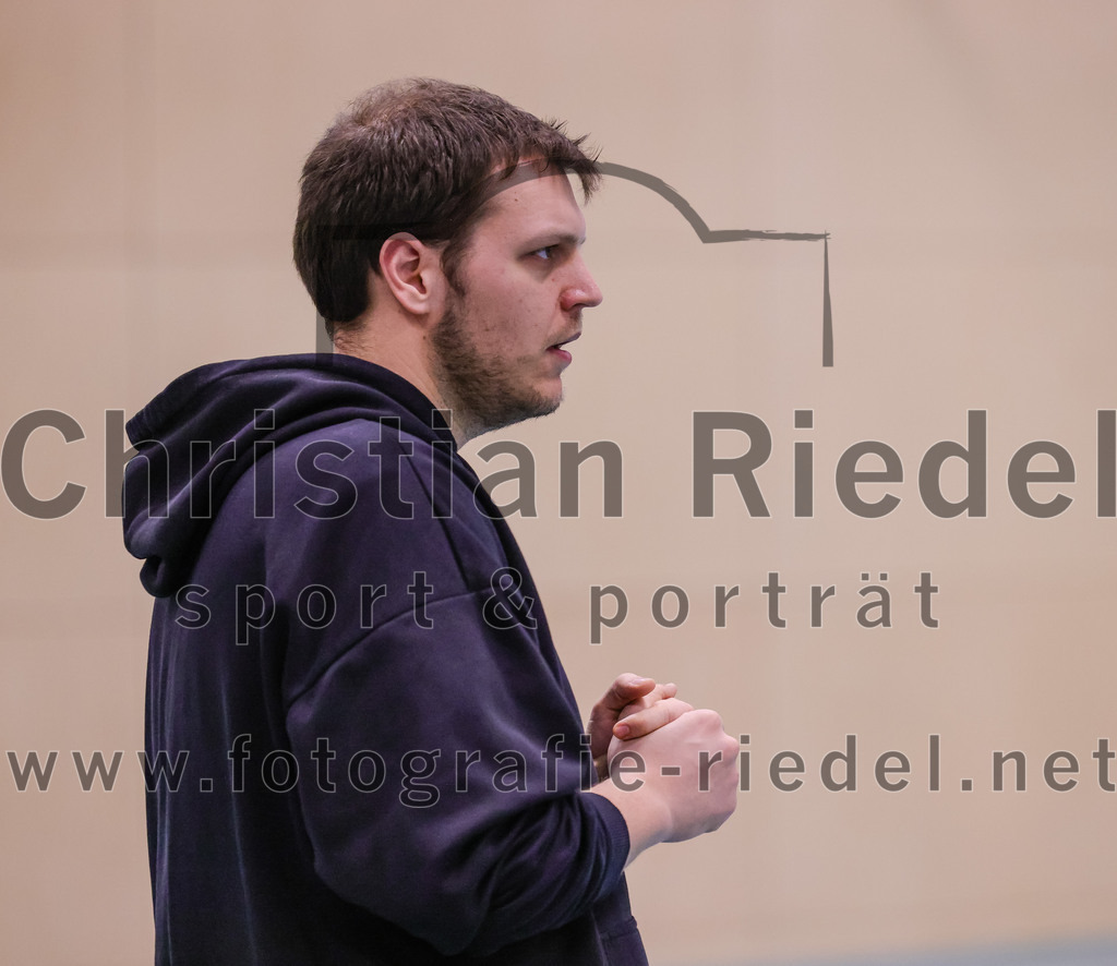 2026-01-31_045_TSV_Vaterstetten_gegen_TS_Herzogenaurach | Vaterstetten, Deutschland, 31.01.2026:Basketball, 2. Regionalliga Süd 2025 / 2026, 14. Spieltag, TSV Vaterstetten gegen TS Herzogenaurach, Endergebnis: 71:70Trainer Kilian Drechsel (TSV Vaterstetten)Foto: Christian Riedel / fotografie-riedel.net