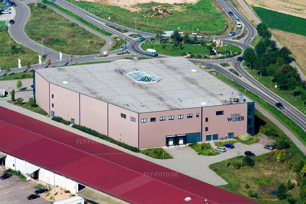 Luftbild: Möbel Weber in Herxheim bei Landau im Bundesland Rheinland-Pfalz in Deutschland. Foto: IMG_3757.jpg vom 07.09.2006 durch Werner Riehm/FLY-FOTO.de