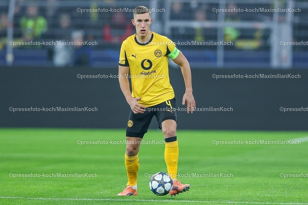 UCL25112501042 | 25.11.2025, Fußball, UEFA Champions League, Borussia Dortmund - FC Villarreal, BVB Stadion, 5. Spieltag, Saison 2025 2026: Nico Schlotterbeck (BVB #04)  Regulations prohibit any use of photographs as image sequences and or quasi-video.