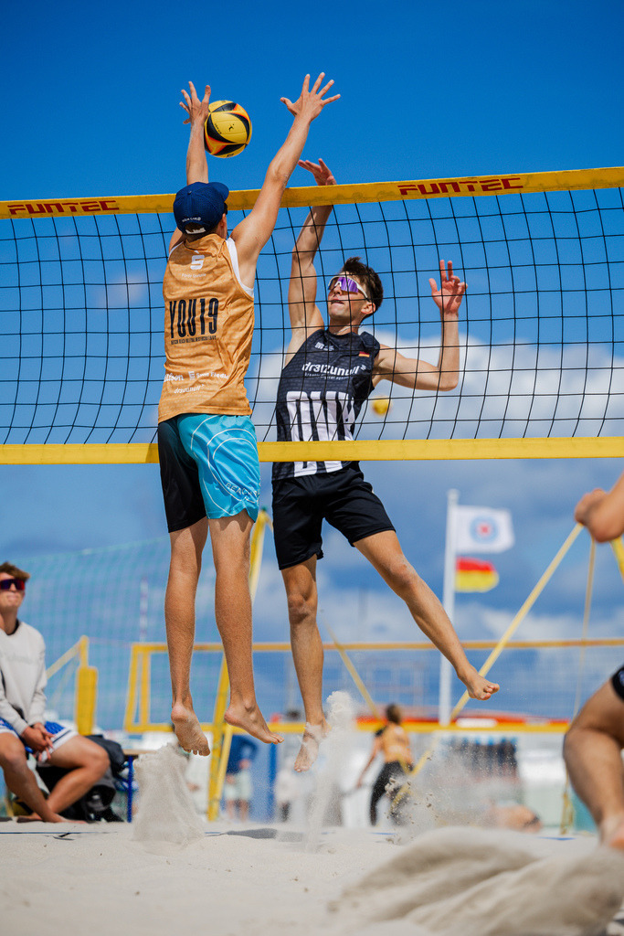 Beachvolleyball I Saison 2026 I Deutsche Meisterschaft U19 I 1. Tag | Jasper Lorenz Fotografie - Realisiert mit Pictrs.com