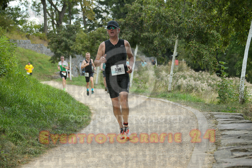 250824_1402_EX1_4755 | Sportfotografie im Rhein-Sieg Kreis, Köln, Bonn, NRW, Rheinland Pfalz, Hessen, etc. Unser Tätigkeitsfeld umfasst den Laufsport vom Volkslauf über den Marathon, Duathlon, Triathon bis zum Ultralauf wie Kölnpfad Ultra oder Schindertrail.