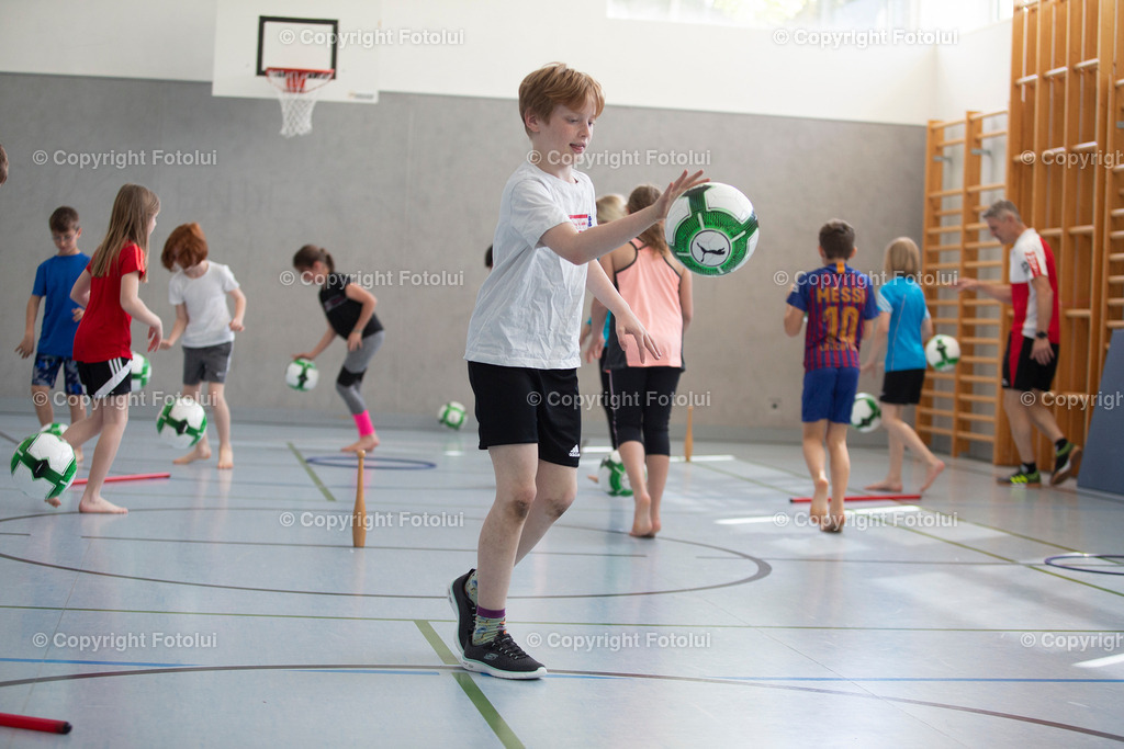 SCHULEAMBALL_030522_33 | bilder, linz, photo, foto, fussball, sport, fotolui, bundesliga