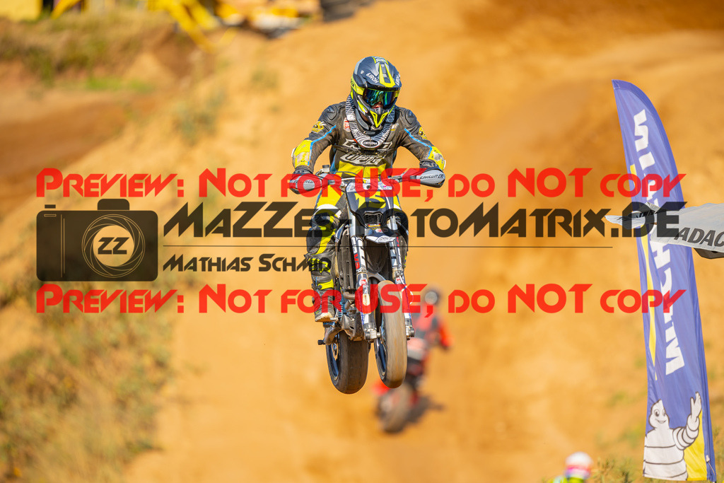 MaZZes-Fotomatrix-20260815-602219 | S2
