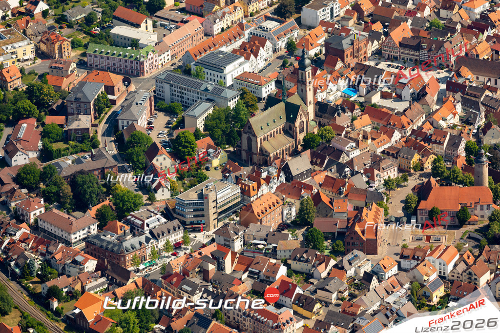 Das Luftbild zeigt : Hauptstraße Tauberbischofsheim - Die Luftaufnahme wurde 2023 vom UL-Flugzeug aus erstellt ( keine Drohne ) - Hochauflösende Luftaufnahme - Für grossformatige Ausdrucke geeignet. Die Geschenkidee !Mit Lizenz und Bildrechte bestellbar