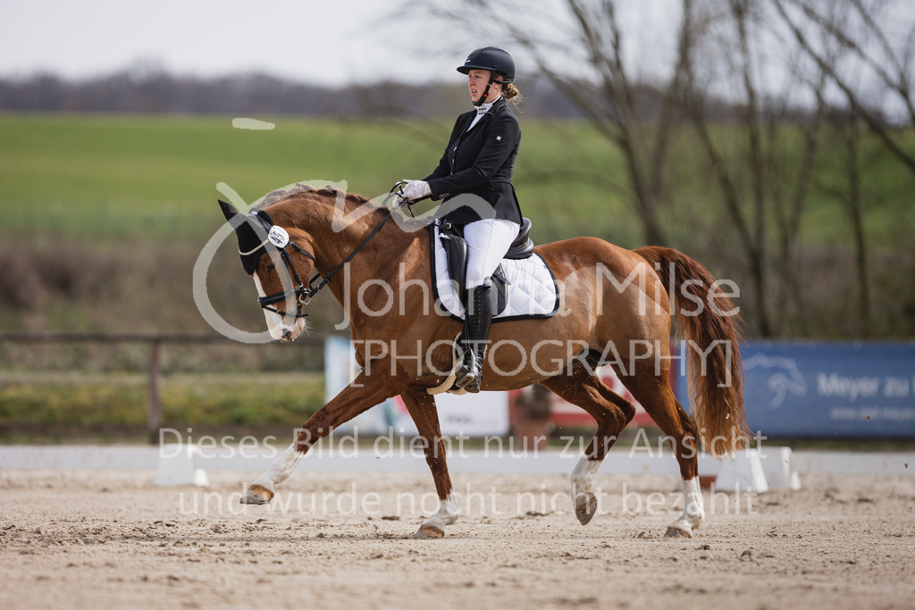 230410_Frühlingsfest_Dressurreiter-L-608 | Deine schönsten Turniermomente als professionelle Fotos! Entdecke hochwertige Pferdesport-Fotografie im Online-Shop. Jetzt Fotos finden & bestellen!