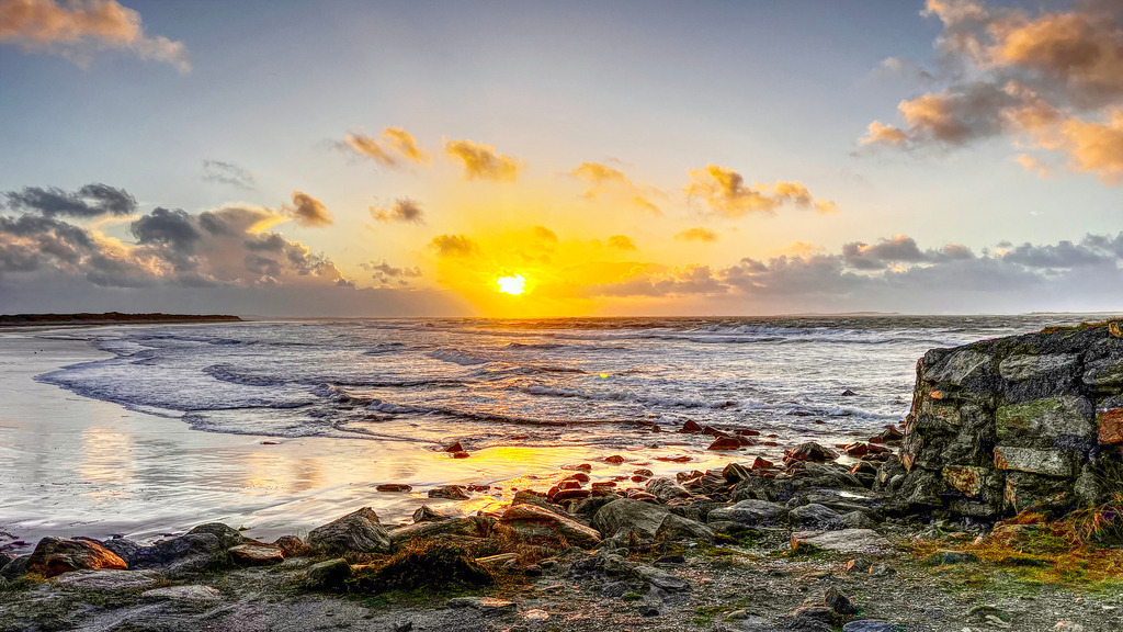 Cross Beach Sunsset | www-pimpup-me - Realisiert mit Pictrs.com