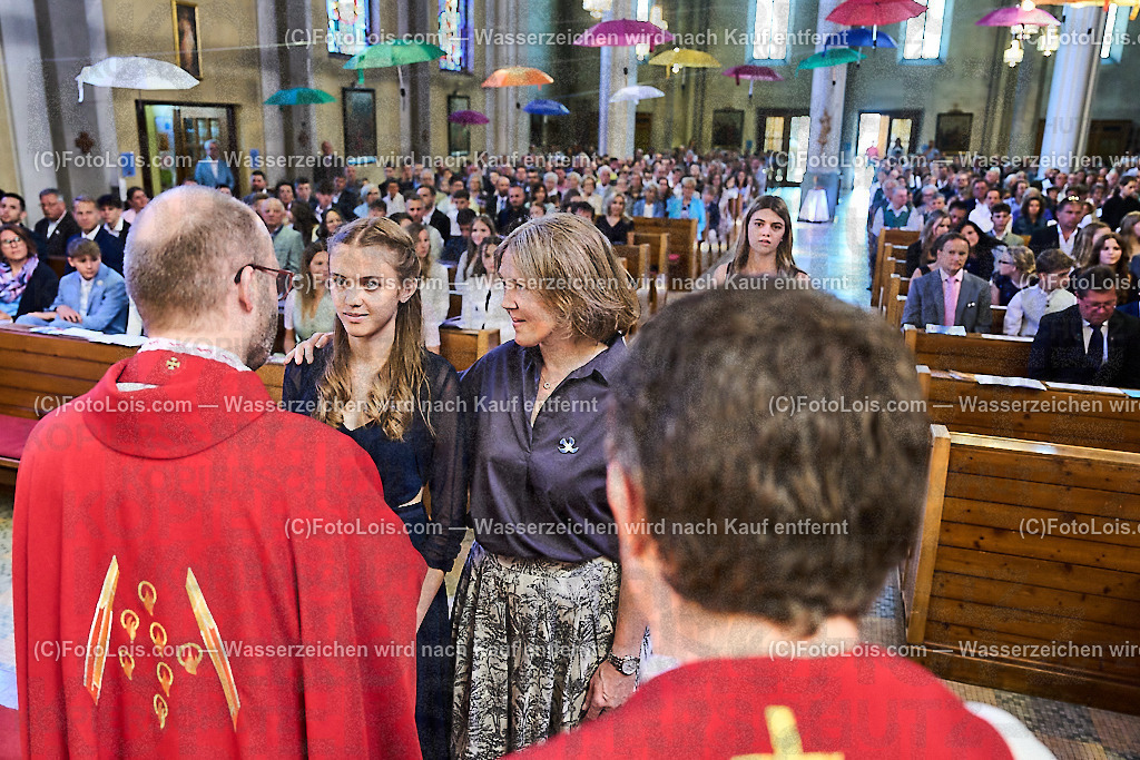 ALP0820_PfarrFirmung Wieselburg_Firmvorgang | (C)FotoLois.com, Alois Spandl, Firmung in der Pfarrkirche Wieselburg mit Generalvikar Dr. Christoph Weiss, Dechant Pfarrer Daniel Kostrzycki und Monignore Franz Dammerer, Sa 15. Juni 2024.