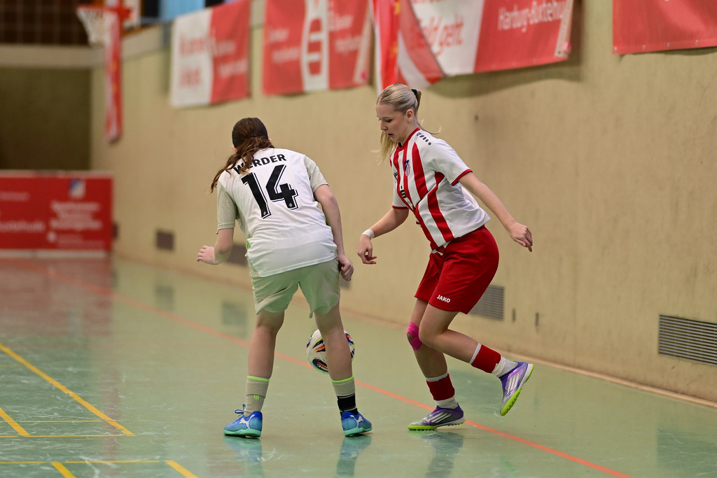 Fußball I Juniorinnen I Saison 2025-2026 I Hallenmasters U15+U17 | Der Sportfotograf. - Realisiert mit Pictrs.com