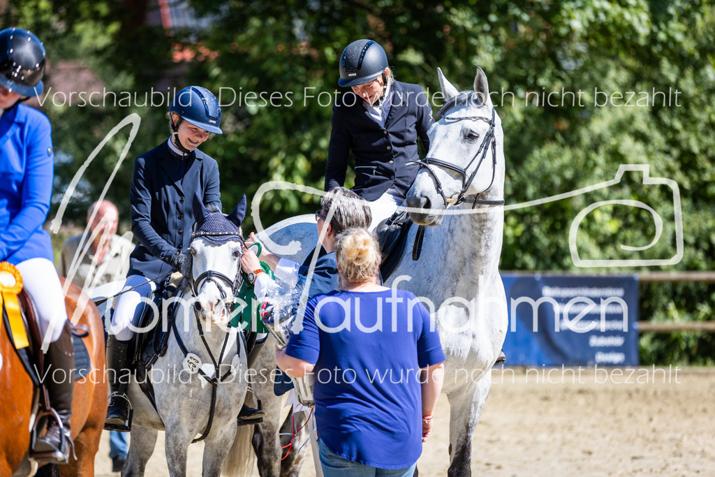 Donop24-A2Spr-191 | MomenTaufnahmen Pferdesportfotos