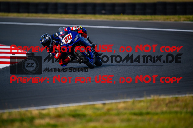 MaZZes_FotoMatrix_220520_0468 | Fotograf Mathias Schmid
Sportfotograf,
Eventfotograf,
Hochzeitsfotograf,
Portraitfotograf