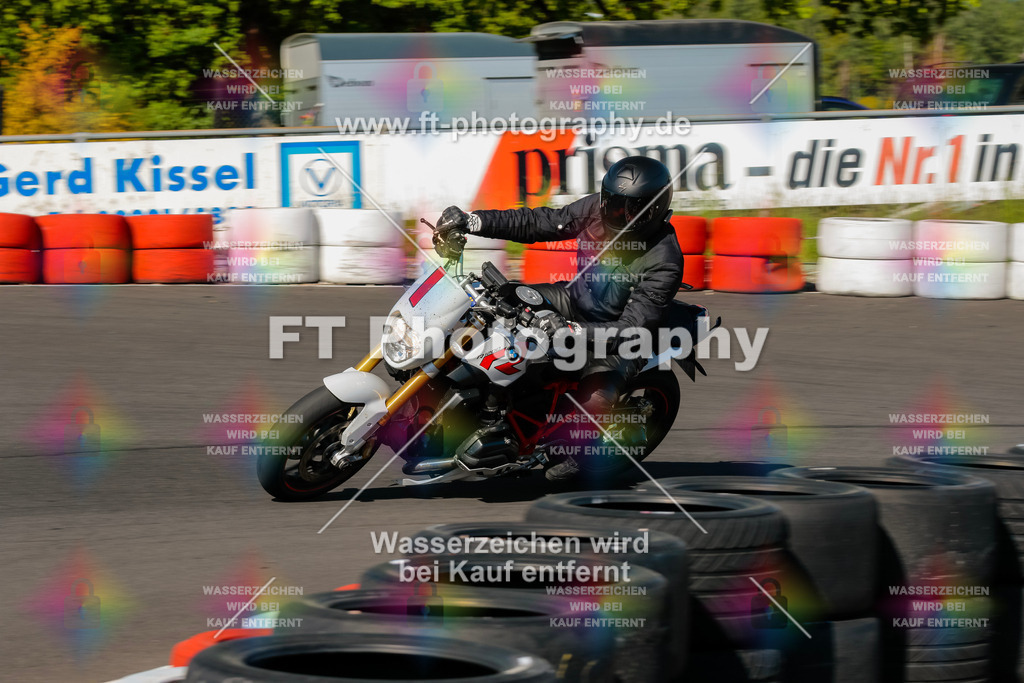 Moto-TeamOBK-21353 | Hier findet Ihr Bilder von Touristenfahrten auf der Nürburgring Nordschleife oder von anderen Veranstaltungen die ich besucht habe. Viel Spass beim Durch Schauen 