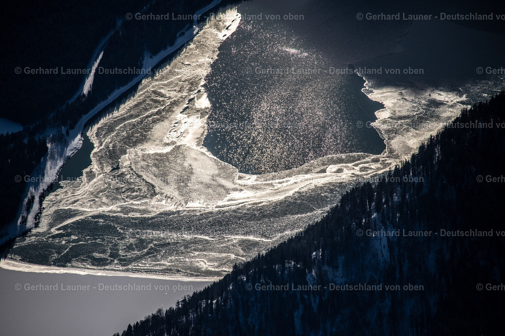 3900312 | Eisstrukturen auf dem Sylvensteinstausee