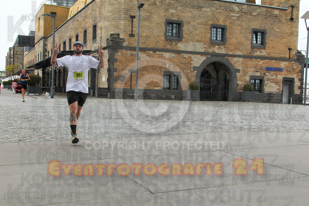250920_1529_EV4_8929 | Sportfotografie im Rhein-Sieg Kreis, Köln, Bonn, NRW, Rheinland Pfalz, Hessen, etc. Unser Tätigkeitsfeld umfasst den Laufsport vom Volkslauf über den Marathon, Duathlon, Triathon bis zum Ultralauf wie Kölnpfad Ultra oder Schindertrail.