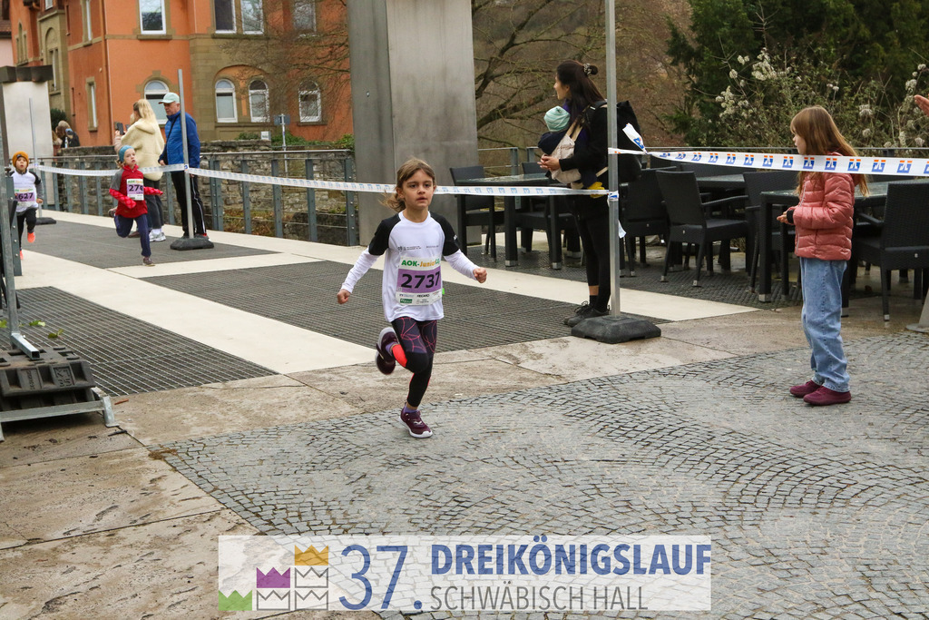 AOK JuniorCup 400m | 3Koenigslauf 2023 - Realisiert mit Pictrs.com