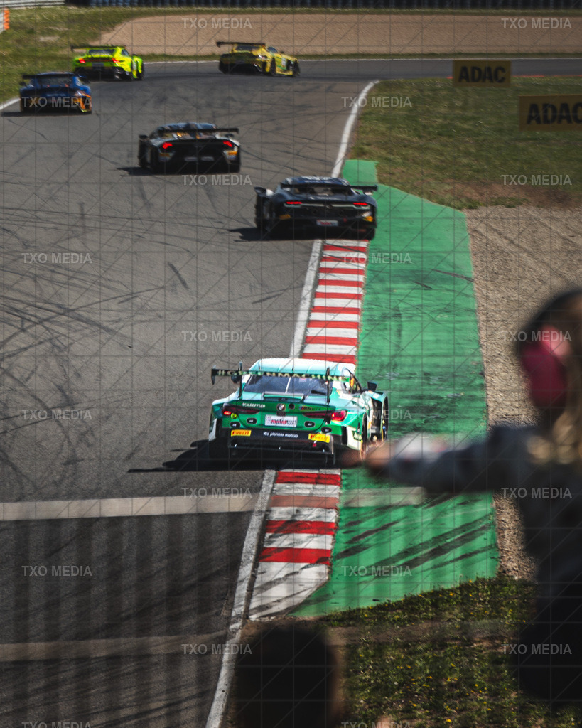 TXM06712 | Exklusive Motorsport-Fotografie aus Leipzig von TXO Media – für Rennfahrer, Teams & Sponsoren. Sausemuth liefert starke Bilder, die Emotion zeigen. Jetzt buchen & glänzen! - Realisiert mit Pictrs.com