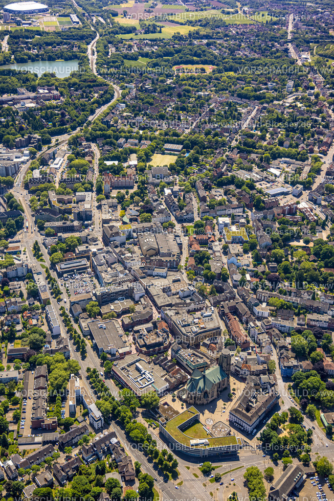 Gelsenkirchen250506596 | Luftbild, Innenstadt City Gelsenkirchen-Buer Hochstraße mit Dom kath. Propsteikirche St. Urbanus, Buer, Gelsenkirchen, Ruhrgebiet, Nordrhein-Westfalen, Deutschland