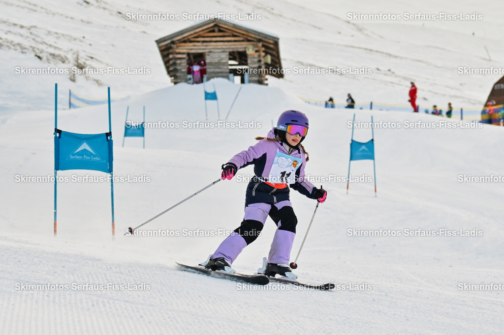 SRF_05.02.2026_0035 | SRF_05.02.2026_0035 - Realisiert mit Pictrs.com