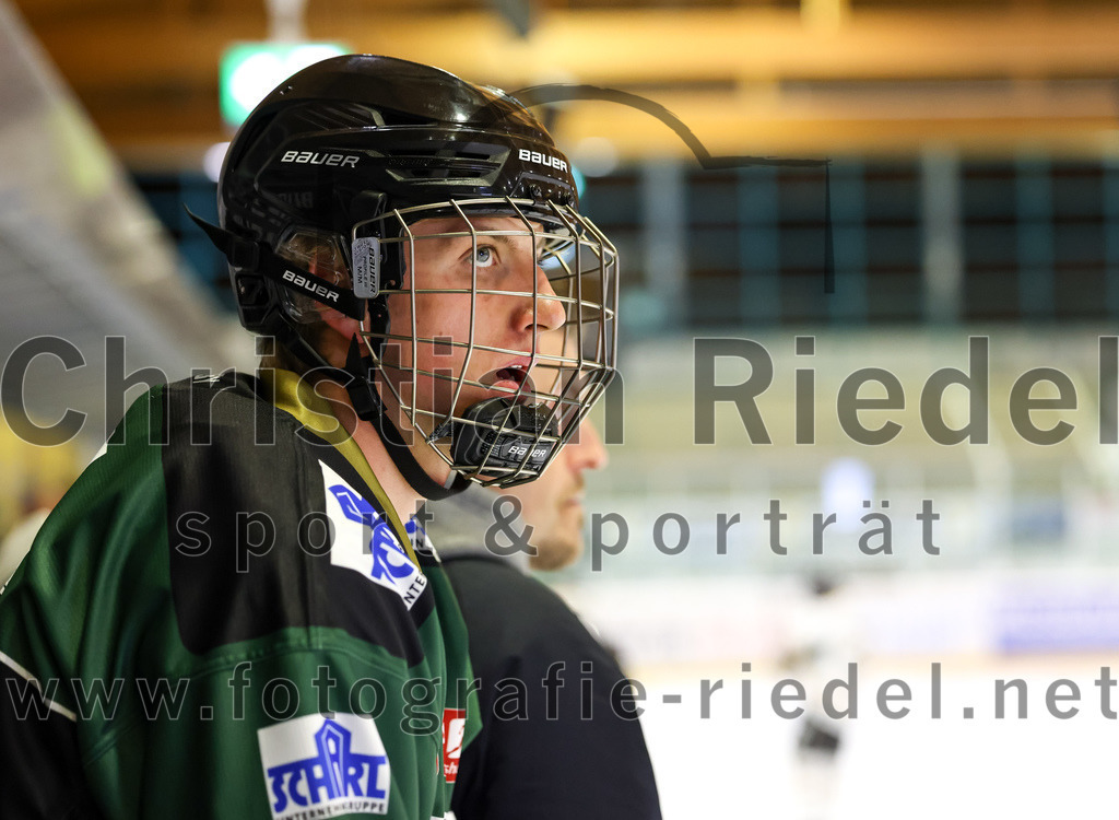 2022-09-23_045_TSV_Erding_gegen_EV_Fuessen | Erding, Deutschland, 23.09.2022:
Eishockey, Bayernliga 2022 / 2023, Testspiel, TSV Erding gegen EV Füssen, Endergebnis: 1:3

Foto: Christian Riedel / fotografie-riedel.net