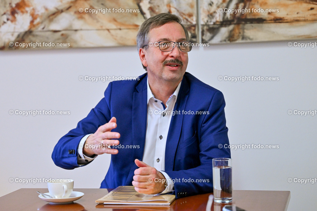 Ernst Wiesinger_ Spartenobmann Handel WKO Ooe_ 12.12.2023_-3 | 12.12.2023, Linz, AUT, Wirtschaftskammer Oberoesterreich, WKO, Handel, im Bild Ernst Wiesinger (Spartenobmann Handel WKO Ooe)