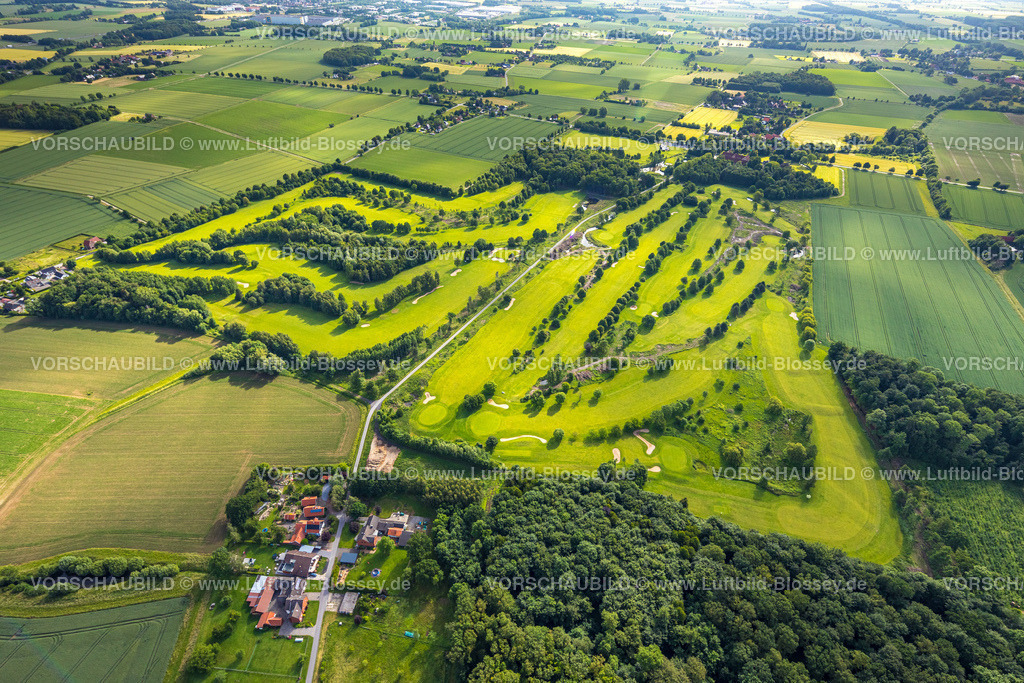 Hamm220602039 | Luftbild, Golfplatz Gut Drechen, Gobel-von-Drechen-Straße und Drei Eichen Weg, Osterbönen, Bönen, Ruhrgebiet, Nordrhein-Westfalen, Deutschland