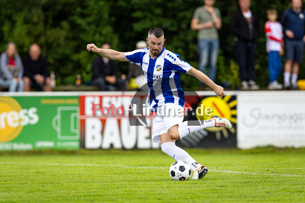 SV Polling gegen SV Planegg-Krailing | Fußball Herren Bezirksliga Oberbayern Süd 2025/26 1. Spieltag, SV Polling gegen SV Planegg-Krailing, 20250727,Valentino GAVRIC (SV Planegg-Krailing 9) in Aktion, 2025-07-27 in Polling (Sportplatz Polling), Valentino GAVRIC (SV Planegg-Krailing 9), Copyright: WolfgangxLindner www.foto-lindner.de