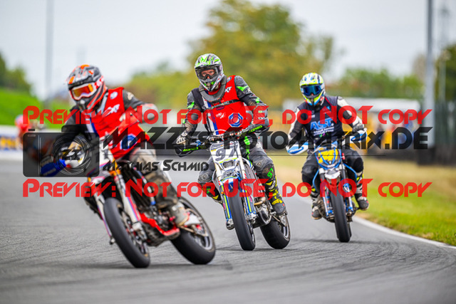 MaZZes_FotoMatrix_231001_1024 | UE40