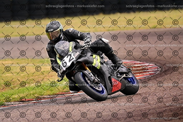 25bt02-0179 | markuskiefer.com - Realisiert mit Pictrs.com