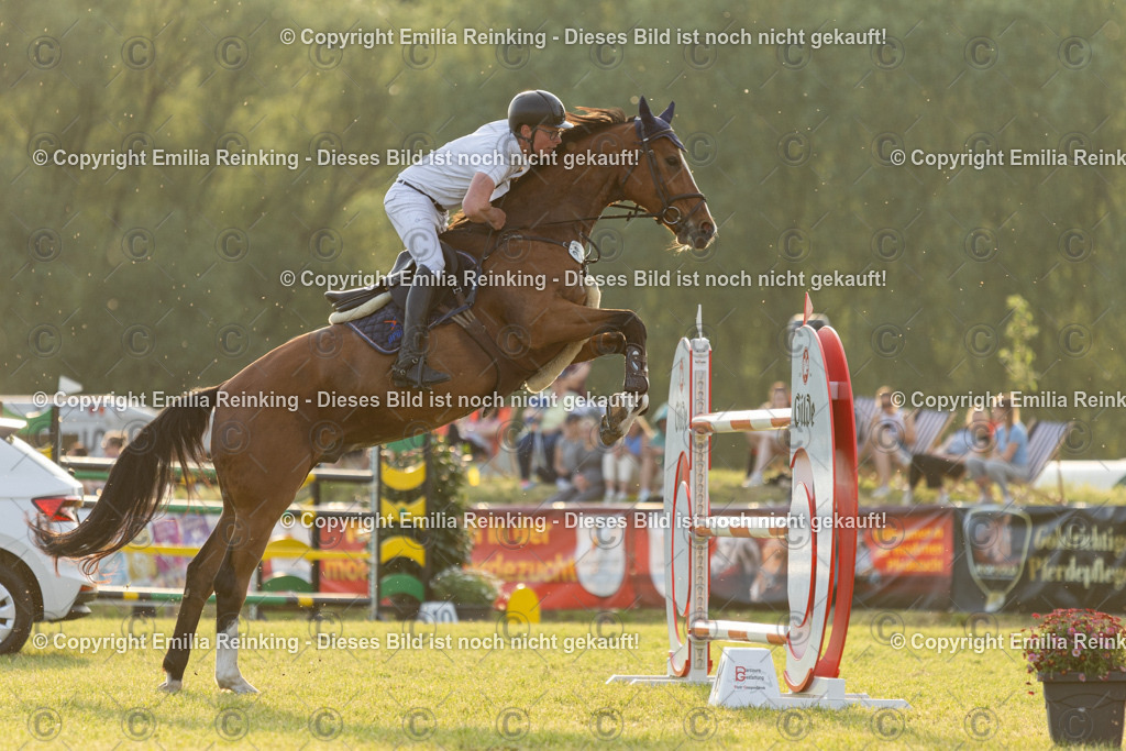 CL5A1463 | Emilia Reinking Fotografie - Realisiert mit Pictrs.com