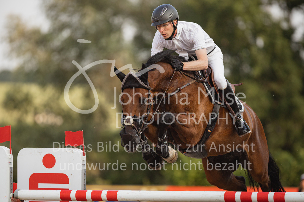 230624_PfSpTa_GroßerPreis-299 | Deine schönsten Turniermomente als professionelle Fotos! Entdecke hochwertige Pferdesport-Fotografie im Online-Shop. Jetzt Fotos finden & bestellen!