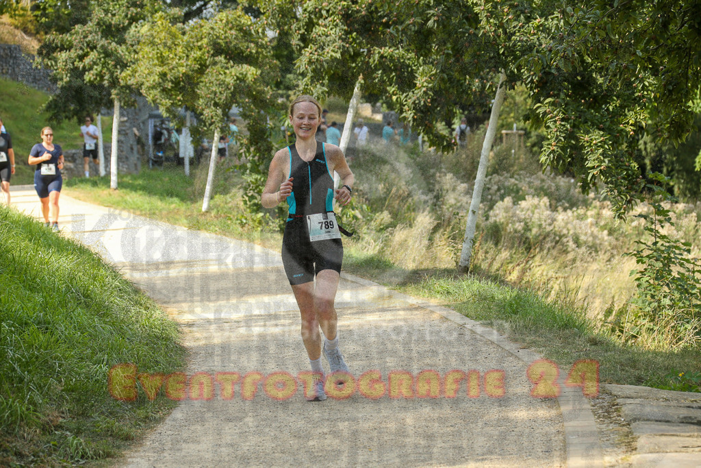 250824_1454_EX1_7953 | Sportfotografie im Rhein-Sieg Kreis, Köln, Bonn, NRW, Rheinland Pfalz, Hessen, etc. Unser Tätigkeitsfeld umfasst den Laufsport vom Volkslauf über den Marathon, Duathlon, Triathon bis zum Ultralauf wie Kölnpfad Ultra oder Schindertrail.