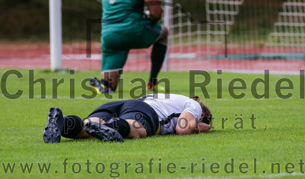 2023-07-23_024_SV_Anzing_gegen_SC_Kirchasch | Anzing, Deutschland, 23.07.2023:
Fußball, Kreisliga 2023 / 2024, Testspiel, SV Anzing gegen SC Kirchasch, Endergebnis: 5:1

Peter Rauch (SV Anzing, #6)

Foto: Christian Riedel / fotografie-riedel.net
