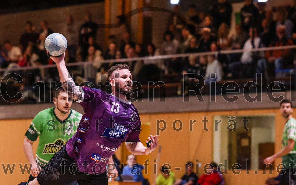 2025-03-15_054_SpVgg_Altenerding_gegen_TSV_Schleissheim | Erding, Deutschland, 15.03.2025:Handball, Bezirksoberliga Männer 2024 / 2025, 18. Spieltag, SpVgg Altenerding gegen TSV Schleißheim, Endergebnis: 32:27Sebastian Forster (SpVgg Altenerding, #13)Foto: Christian Riedel / fotografie-riedel.net
