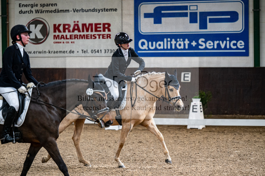 20240310-DOS_9669 | Entdecke hochwertige Reitturnierfotos von Foto Oger. Professionell, emotional und authentisch – jetzt Lieblingsmomente im Shop bestellen.Deutschlandweite Turnierfotografie. - Realisiert mit Pictrs.com