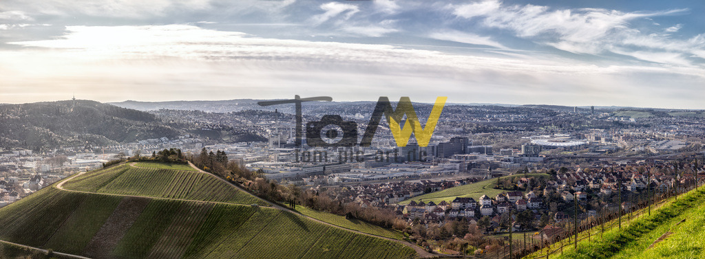Panorama über Neckartal bei Stuttgart,Weinberge | Eine Panoramaaufnahme über Stuttgart , mit Blick vom Württemberg. - Realisiert mit Pictrs.com