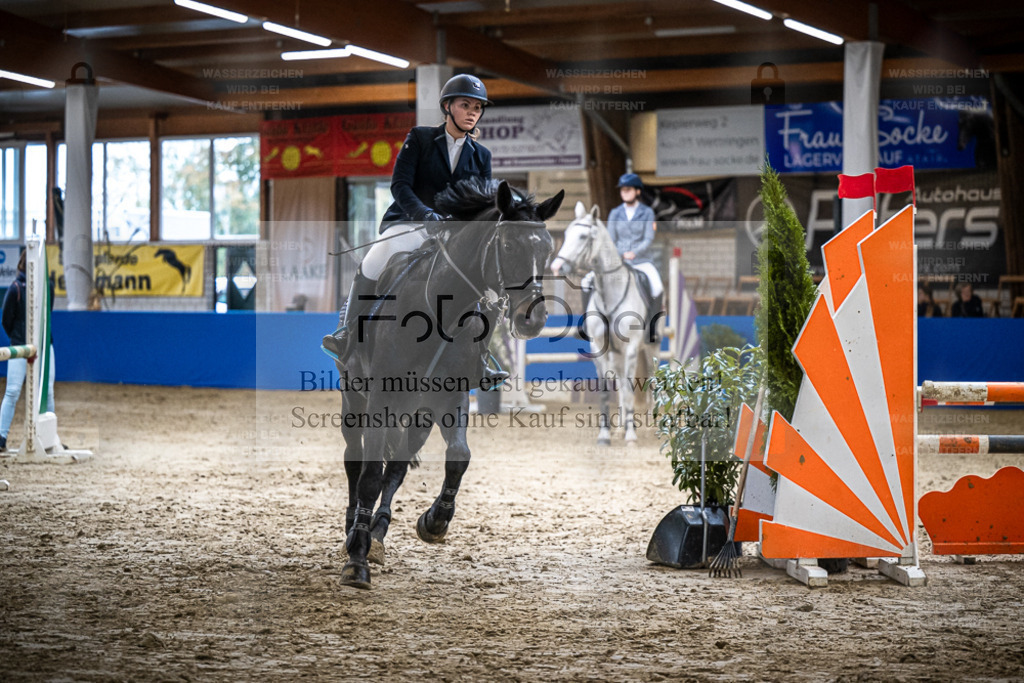 DOS_2775 | Entdecke hochwertige Reitturnierfotos von Foto Oger. Professionell, emotional und authentisch – jetzt Lieblingsmomente im Shop bestellen. - Realisiert mit Pictrs.com