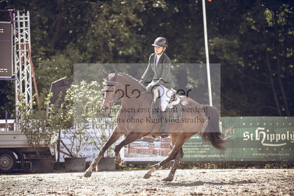 20240530-DOS_1358 | Entdecke hochwertige Reitturnierfotos von Foto Oger. Professionell, emotional und authentisch – jetzt Lieblingsmomente im Shop bestellen.Deutschlandweite Turnierfotografie. - Realisiert mit Pictrs.com