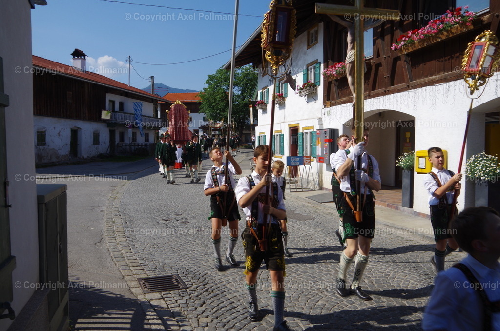 IMGP3436 | fotografiert von Axel PollmannLeonhardi Wallfahrt Benediktbeuern und Murnau, Fronleichnam, Fasching, Landschaft im Loisachtal und Benediktbeuern  - Realisiert mit Pictrs.com