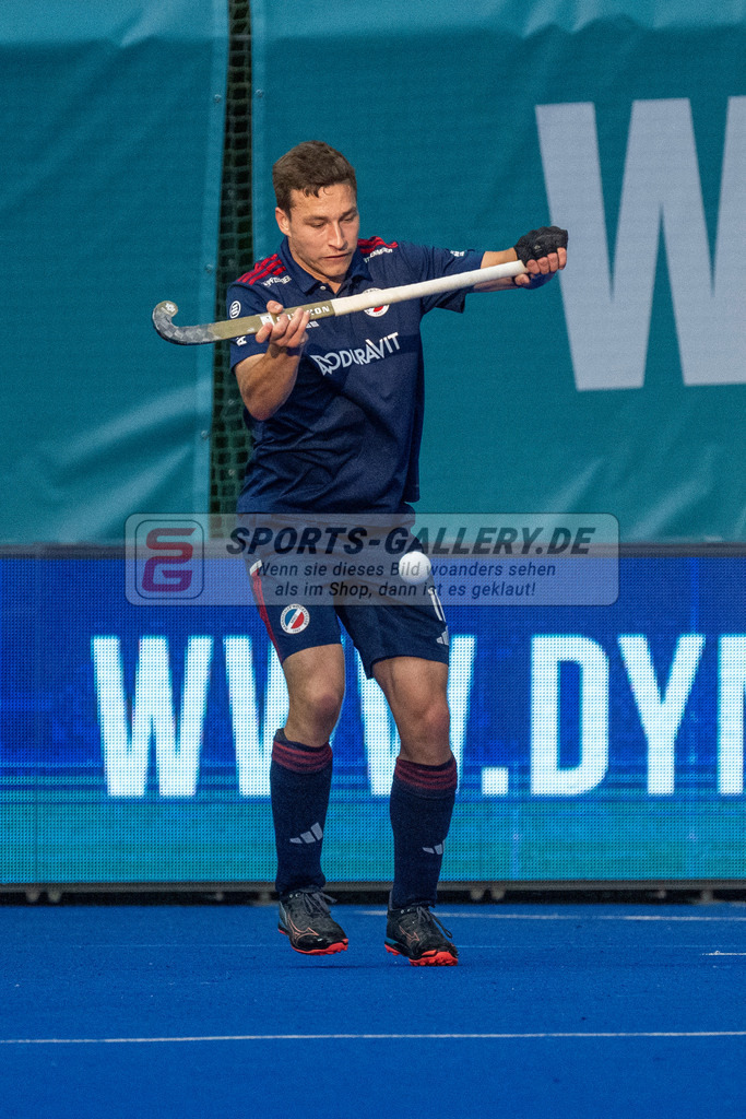 Final4_20250531-2007-Z09_3768 | Krefeld, Deutschland, 31.05.2025:  Feldhockey Final4 2025 – „Deutsche Feldhockey-Meisterschaften 2025“ im Gerd-Wellen-Hockeyanlage am 31.05.2025 in Krefeld, Deutschland. (Foto von Kramhöller/Fehrmann/Kaste)Krefeld, Germany, 31.05.2025: Feldhockey Final4 2025 – „Deutsche Feldhockey-Meisterschaften 2025“ in Gerd-Wellen-Hockeyanlage at 31.05.2025 in Krefeld, Deutschland. (Foto from Kramhöller/Fehrmann/Kaste)