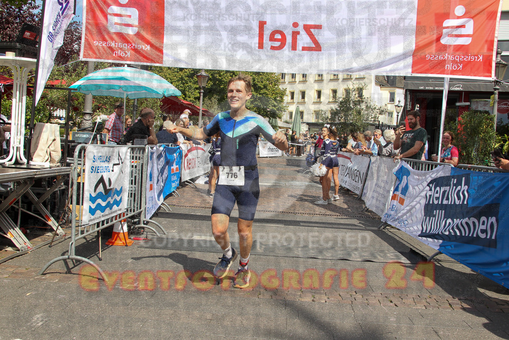 250824_1504_EV4_2628 | Sportfotografie im Rhein-Sieg Kreis, Köln, Bonn, NRW, Rheinland Pfalz, Hessen, etc. Unser Tätigkeitsfeld umfasst den Laufsport vom Volkslauf über den Marathon, Duathlon, Triathon bis zum Ultralauf wie Kölnpfad Ultra oder Schindertrail.